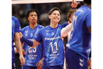 日曜早朝、バレー界に飛び込んできた“快挙”に騒然「きゃー!!」　日本史上初「泣けてきた」