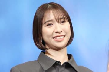 玉井詩織、激変メイクにネット衝撃「すごいビジュアル」「これがCGじゃないなんて…」