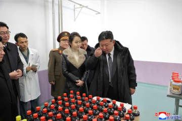 金正恩氏、2日連続で地方工場の竣工式に出席　地方発展の成果を強調