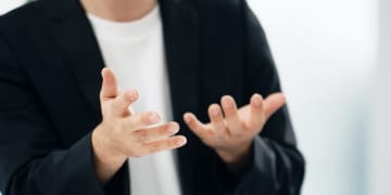 “鬼嫁”からバイ菌扱い、「パパ活」へ逃避した39歳既婚男性…それでも「一番愛したのは妻」と語る理由