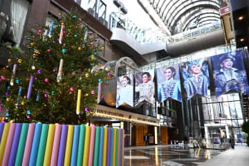 「宝塚歌劇」が大阪・茶屋町界隈を初ジャック!朝から100人以上が行列