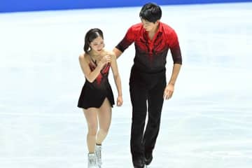 りくりゅう、朝の公式練習に姿見せず　SPで三浦璃来が左肩脱臼アクシデントも首位発進、FS出場明言していたが…【全日本フィギュア／ペアフリー】