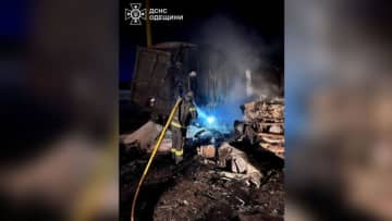 ロシア軍の攻撃で8人死亡　ウクライナ南部