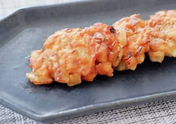 【クックパッドで人気】まるで唐揚げ！揚げずに作れる「鶏むね肉の落とし焼き」を試してみた