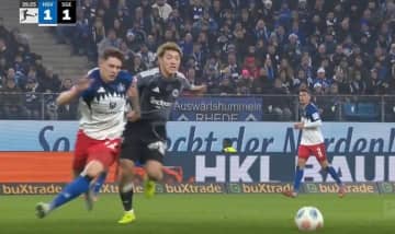 なんで…！？ 堂安律に“まさかの判定”「どこが？」「ウソやろ」全力プレスバック→ボール奪取に「これは許してよ」