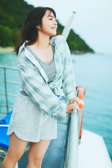 磯山さやかアザーカット解禁！25周年写真集afterglowが話題