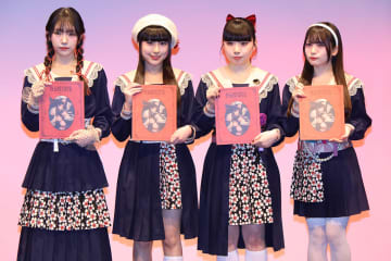 Adoプロデュースアイドル・ファントムシータ、初写真集はホラー感にこだわり「血まみれになっていく」