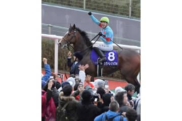 G1朝日杯で衝撃「絶対飛んだと思ったのに…」「マジで上手い」　前が壁でも…捌いた名手の“技”