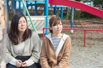 「リビング広いんでしょ?」ママ友の輪で巻き起こったクリスマス企画…会場を押し付けられた母親の本音