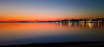 島根県 宍道湖を行く旅　地元で育った柿をお土産＆思い出に♪ うまいし安いし　国道431号 湖北線を走るドライブ時間もおすすめ◎　NHK朝ドラ「ばけばけ」舞台を旅する“とっておきグルメ”