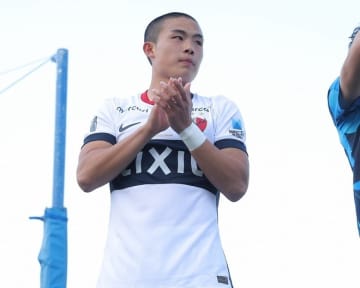 「とんでもねぇよ」「鹿島の未来は明るい！」ユースが史上初の“三冠”達成！ 神戸U-18にPK戦勝ち「アントラーズの年だった」の声