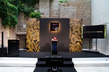 リンツから新作！アルティザン・ショコラ「シグネチャープラリネ」。２年の歳月をかけた７粒とはいったいどんな味なのか！？