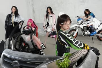 ILLIT、1stシングル「NOT CUTE ANYMORE」ホリデーリミックスバージョンを配信リリース！爆発的な反響