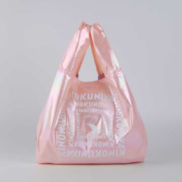 紀ノ国屋のシャイニーバッグ新作♡光で輝くバイカラーデザイン登場