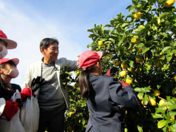 国産レモンの島・大崎上島でポッカサッポロ佐藤雅志社長自らレモン食育活動　レモン総需要拡大へ価値啓発と生産振興の機運醸成