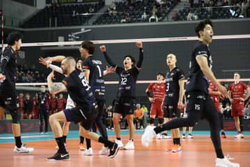 天皇杯 JVA全日本選手権大会　WD名古屋が全試合失セット0の完全優勝　4年ぶり3回目の栄冠