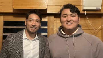 佐々木麟太郎、菊池雄星との“花巻東2ショット”に反響　決意にじむ一枚「面倒見が本当にいいんですね」「世界で活躍できる」