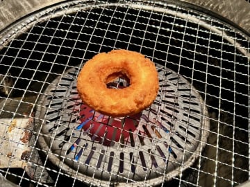 【グルメコラム】「牛角」で“ドーナツ”を焼く衝撃。女性客が思いついた「スイーツ無敵アレンジ」が超ウマかった