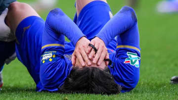 30歳日本代表MF、重傷か…海外監督と同僚も心配「最大のマイナス」「重要な選手」