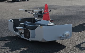 センシンロボティクスと小松市消防本部、自動運用型ドローン基地を使った災害対応実証実験