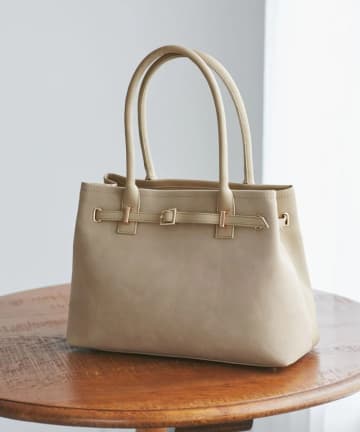 【ROPÉ PICNICのベージュ】が大人可愛い♡ 40・50代が持ちたい「上品バッグ」