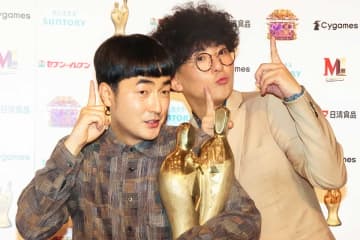 たくろうのM-1優勝に『どうも、じゃない方のTAKUROです』　超大物ミュージシャンが自宅から“粋な祝福”