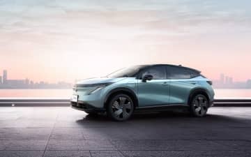 日産、「アリア」をマイナーチェンジ 日本市場向けに乗り心地を重視したサスペンションセッティングに変更