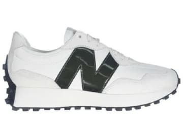 【50代・60代】歩きやすくておしゃれ！人気スニーカーが「Amazonタイムセール」で最大36％オフに♪