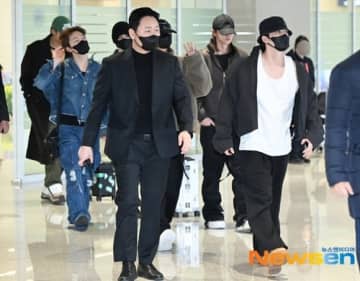 【PHOTO】SEVENTEEN、ワールドツアーの福岡公演を終えて韓国に到着