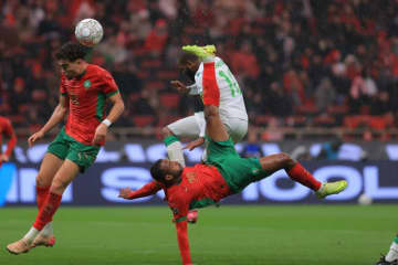 アフリカ杯開幕！　開催国モロッコが白星発進…衝撃のオーバーヘッド弾など2発でコモロ撃破