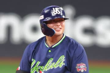 「たった２年53億円だ」　村上宗隆の“短期契約”に韓国メディア反応「イ・ジョンフの30％ほどだ」　一方で「実力を証明できれば...」と期待も