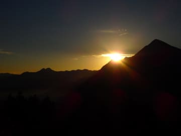 【2026年】埼玉県内 初日の出スポットおすすめ7選！三峯神社から秩父の絶景、穴場まで徹底解説