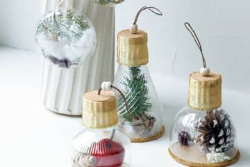 ペットボトルの模様を活かして作る、手のひらサイズのオーナメント「スノードーム形」＆「円盤形」を手作り！