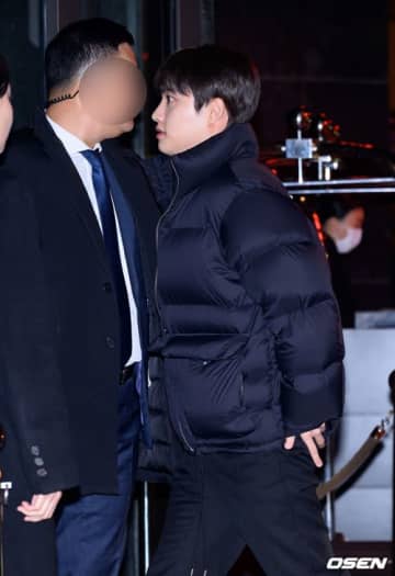 EXO→結婚式→涙の控室…ド・ギョンスの「15分」が語るもの