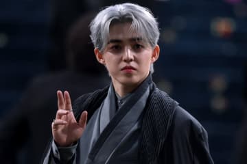 ドジャース大谷翔平が韓国ビッグスターからのプレゼントに笑顔「娘とデコピンにかな？」