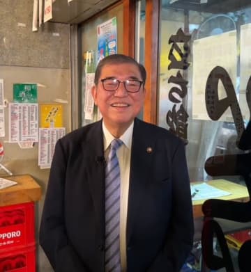 「無責任な立場になった途端に饒舌」「退陣させて良かった」と辛辣な声も。石破前首相、消費税減税に慎重な姿勢を示し、給付金の即効性を強調