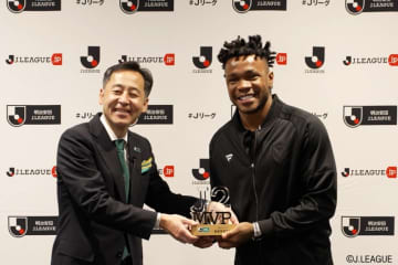 J2のMVPは長崎のMFマテウス・ジェズス！　得点王とのダブル受賞…ベスト11には水戸から最多4名