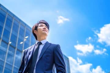 【2027年卒就活生】就職人気企業ランキング「理系」　3位任天堂、2位Sky、1位は？　学情調査