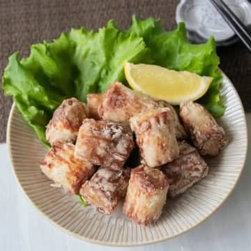 【ちくわってこんなウマかった？！】「手が止まらん...」「おかずにもおつまみにも最高！」ちくわの簡単レシピ4選