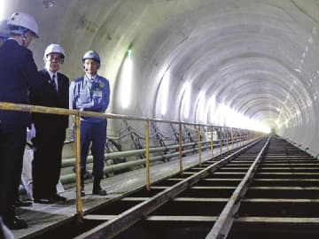 金子国交相らが下水道現場視察／東京都の管路複線化事業／機能停止リスク低減