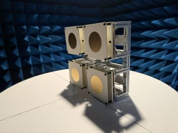 インターステラ、地上原理実験に成功–超々小型衛星の編隊飛行で宇宙に通信アンテナ構築
