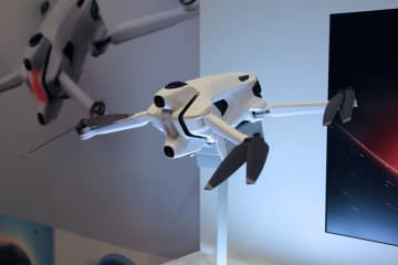 新型ドローン「Antigravity A1」発売、360°カメラで“構図から解放”される空撮体験