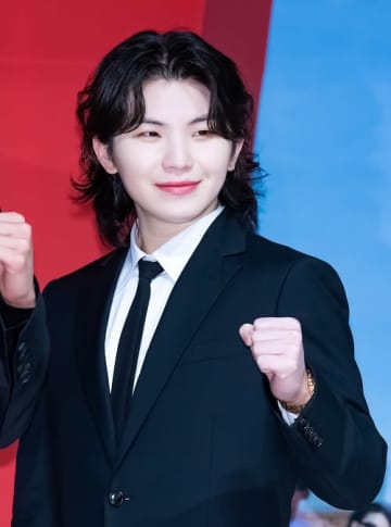 兵役中のSEVENTEENメンバーに“私的な用件”を押し付けた？ 軍幹部による「結婚式歌手の手配」報道が波紋