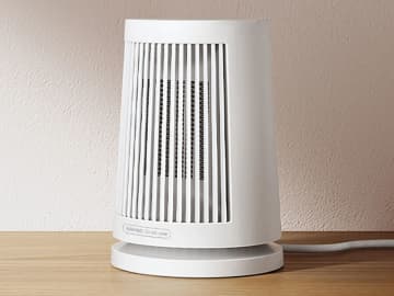 Xiaomi、首振り機能も付いた省スペース卓上ヒーター