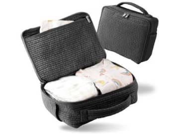 おむつも着替えもまとめて収納！防水、大容量の便利な〈おむつポーチ〉がAmazonタイムセールで【最大34％オフ】