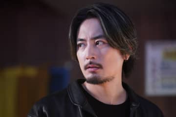 真犯人判明で終了するも…ラスト30秒のまさかの展開にSNS騒然　「静かに刺さる…」「子どもによく見てほしいドラマ」　『良いこと悪いこと』最終話