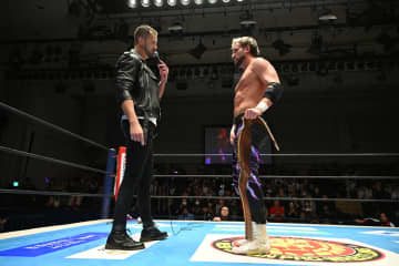 【新日本】ELP、田口隆祐との“クセモノ”対決制しV5も…DDTクリス・ブルックスが電撃乱入！ 1.4東京ドームでの王座挑戦を強奪