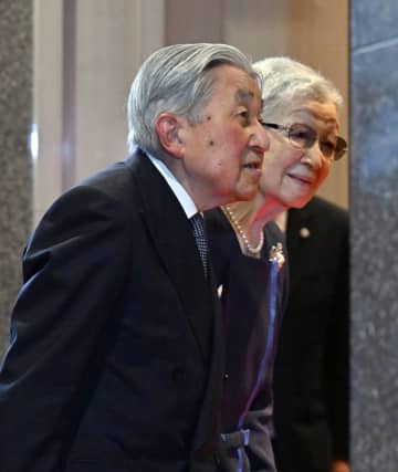 上皇さま、92歳の誕生日。心臓の症状は安定