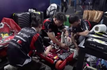 中国のロボット、第2回未来ゲームズのロボット格闘競技で優勝