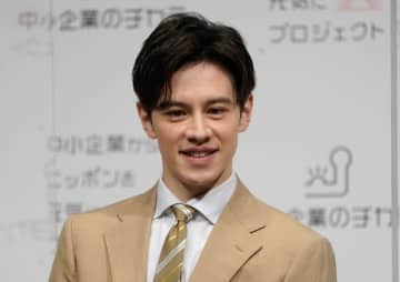 ウエンツ瑛士、広島の名店 「むすびのむさし」 の味に大興奮。「これが1番美味い」と看板メニューを絶賛